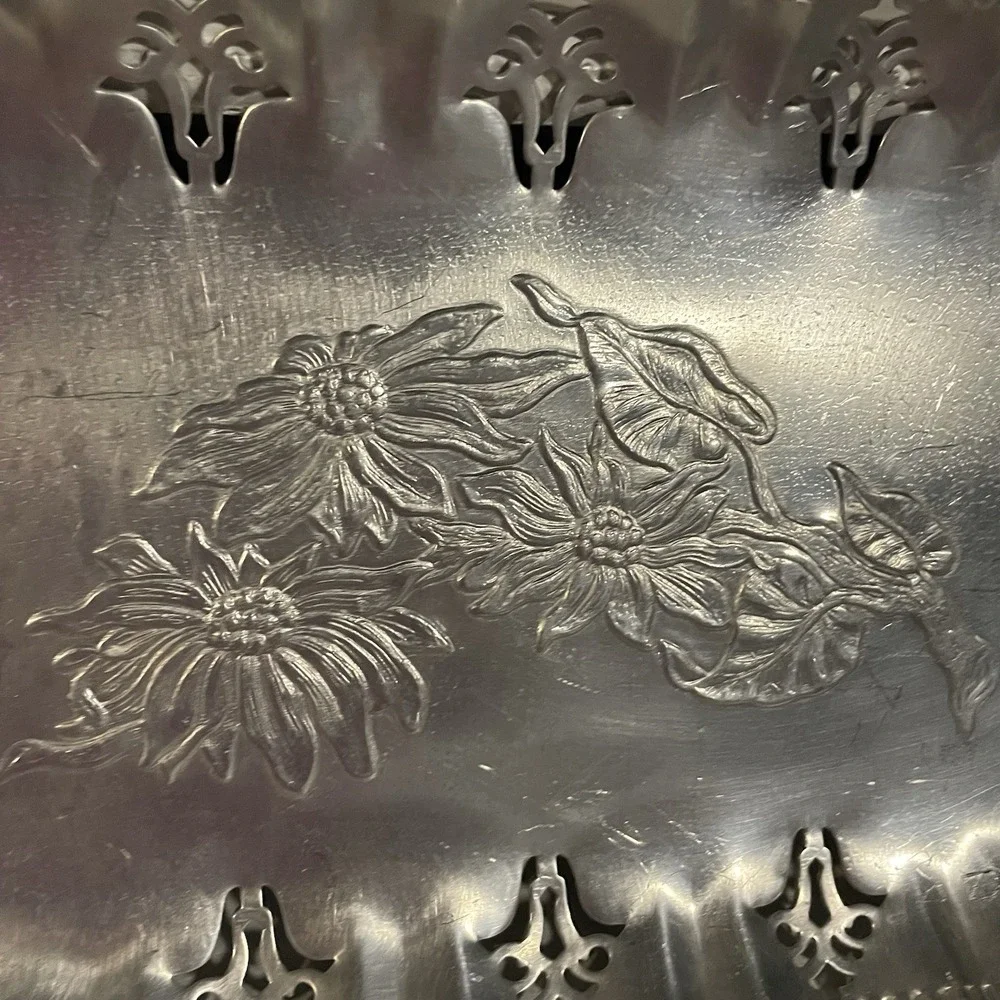 Hand Hammered Aluminum Sunflower Ruffled Tray 1716‎ Farber  & Shlevin Vtg